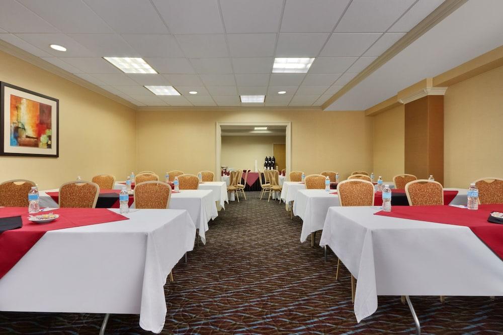 Comfort Inn & Suites Glen Mills - West Chester Ngoại thất bức ảnh