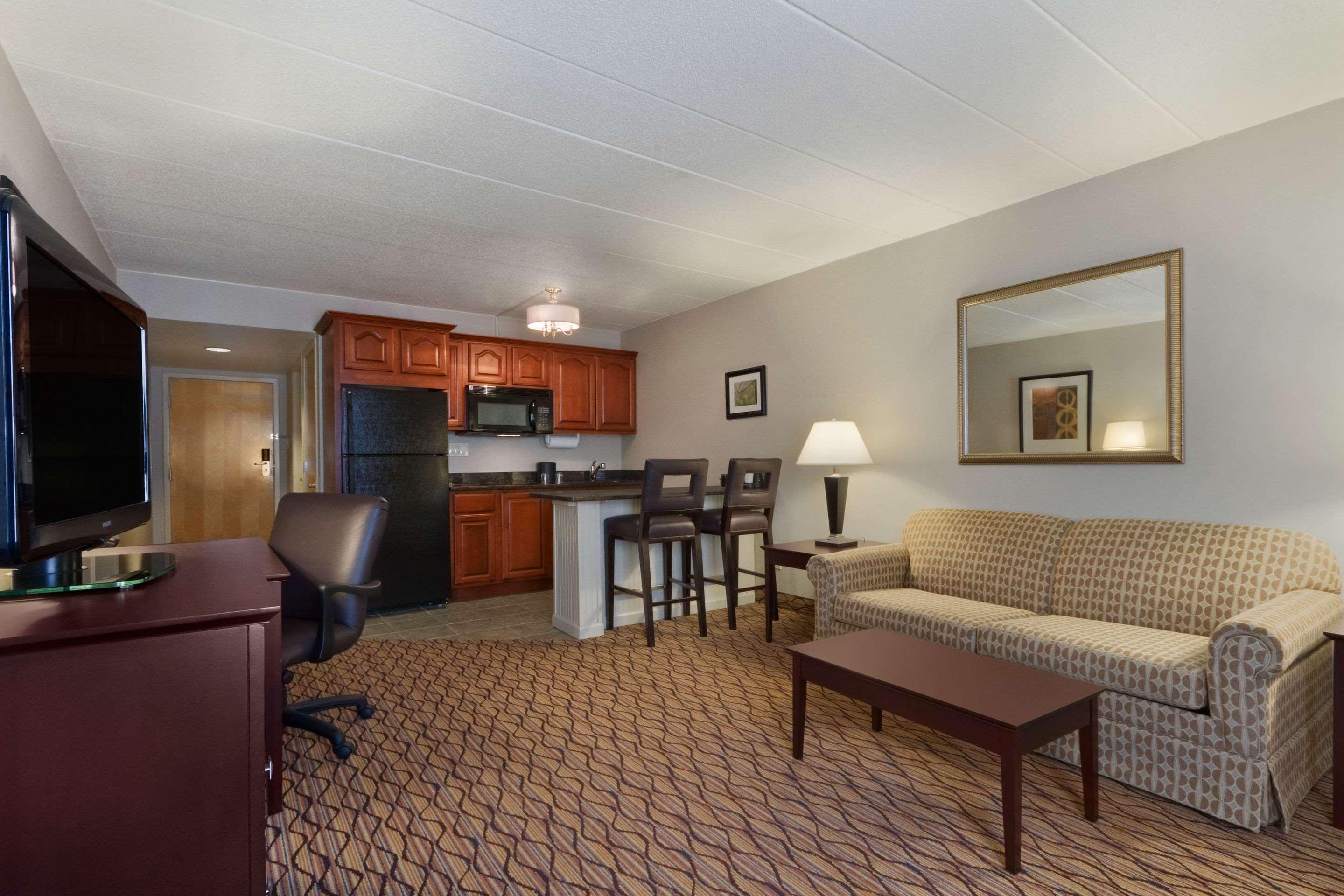 Comfort Inn & Suites Glen Mills - West Chester Ngoại thất bức ảnh