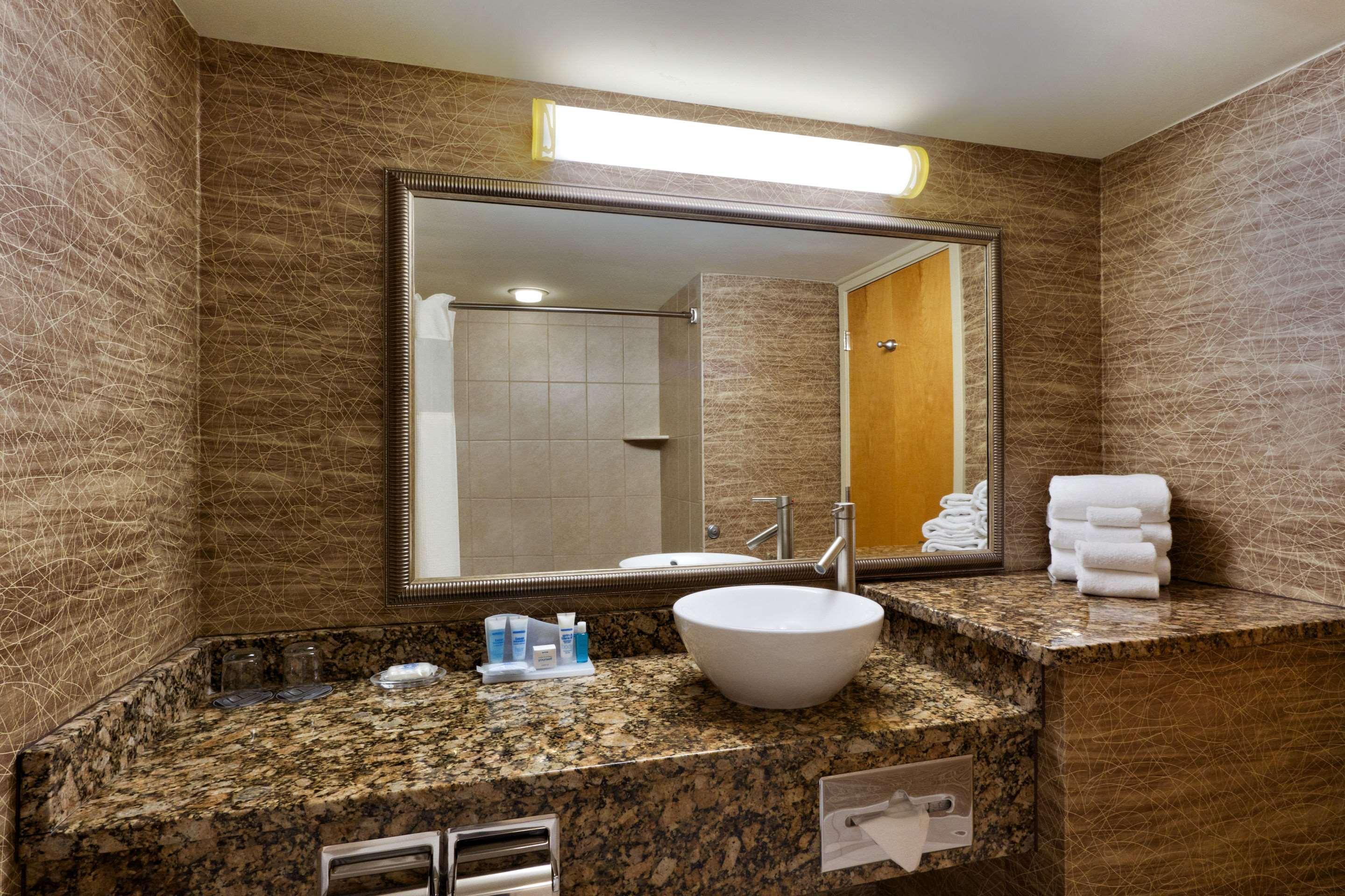 Comfort Inn & Suites Glen Mills - West Chester Ngoại thất bức ảnh