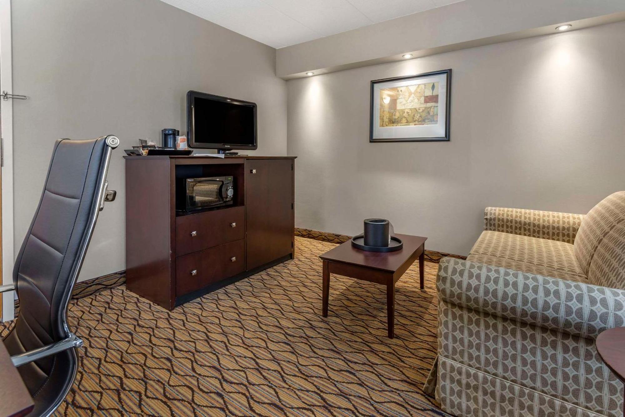 Comfort Inn & Suites Glen Mills - West Chester Ngoại thất bức ảnh